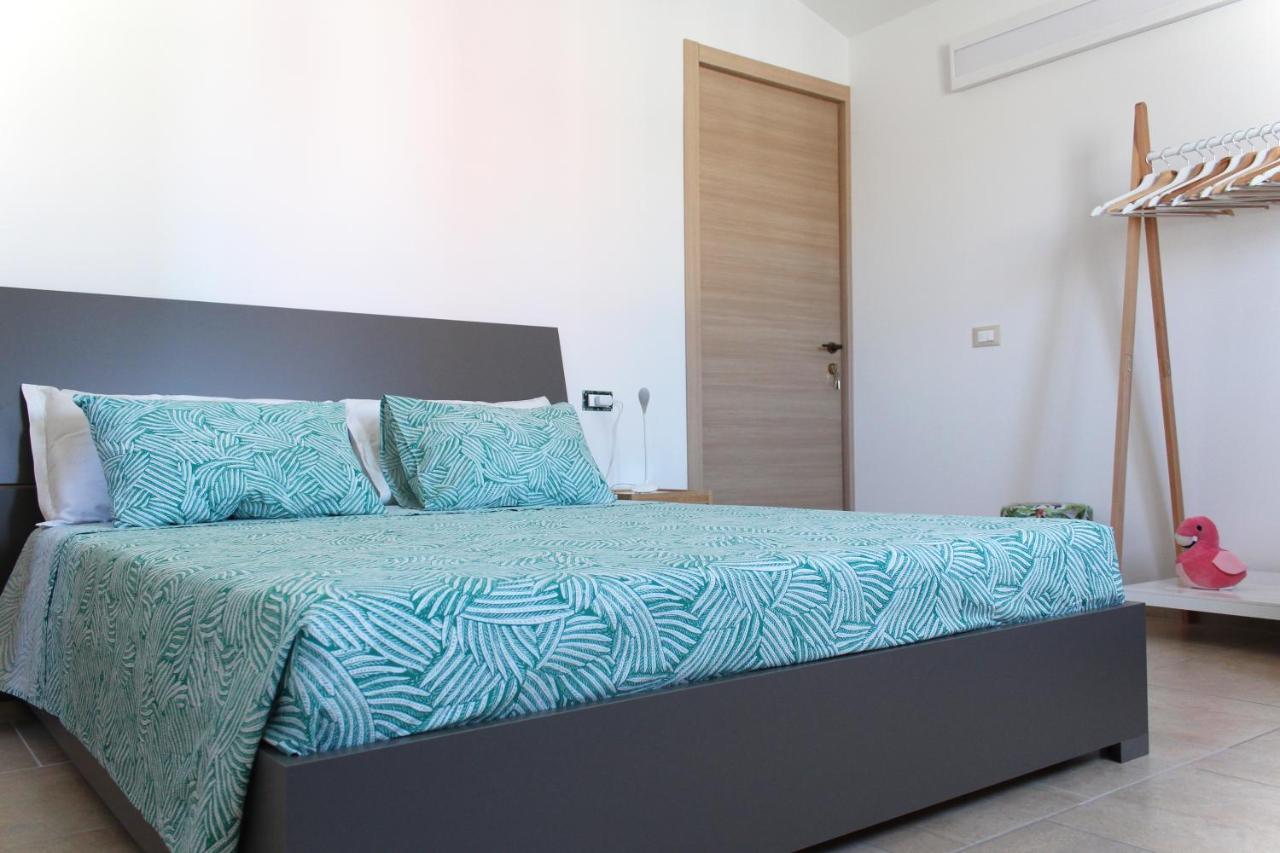 Acquachiara Rooms Villasimius Eksteriør billede