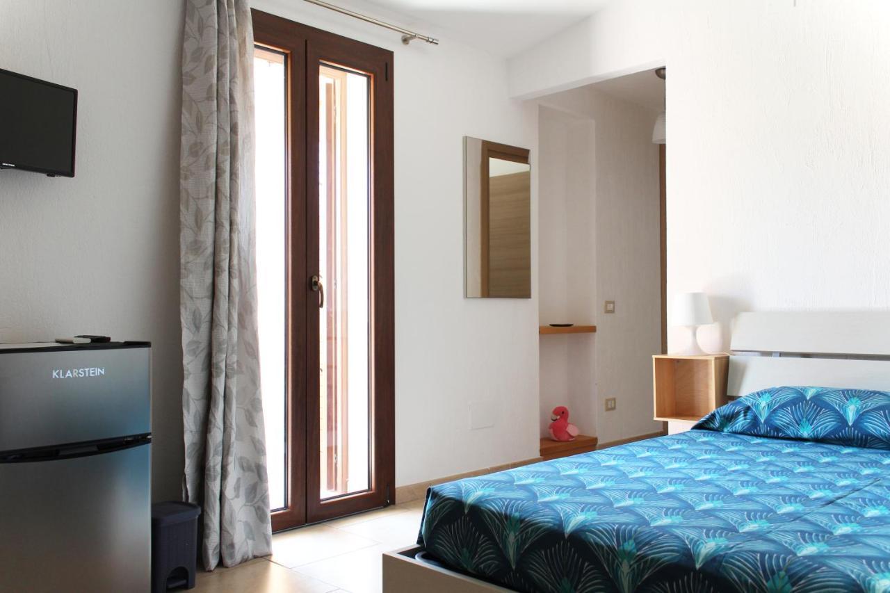 Acquachiara Rooms Villasimius Eksteriør billede